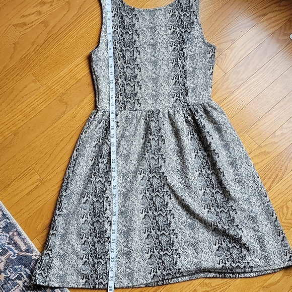 Animal Print Black and Cream Dress - Picture 4 of 6